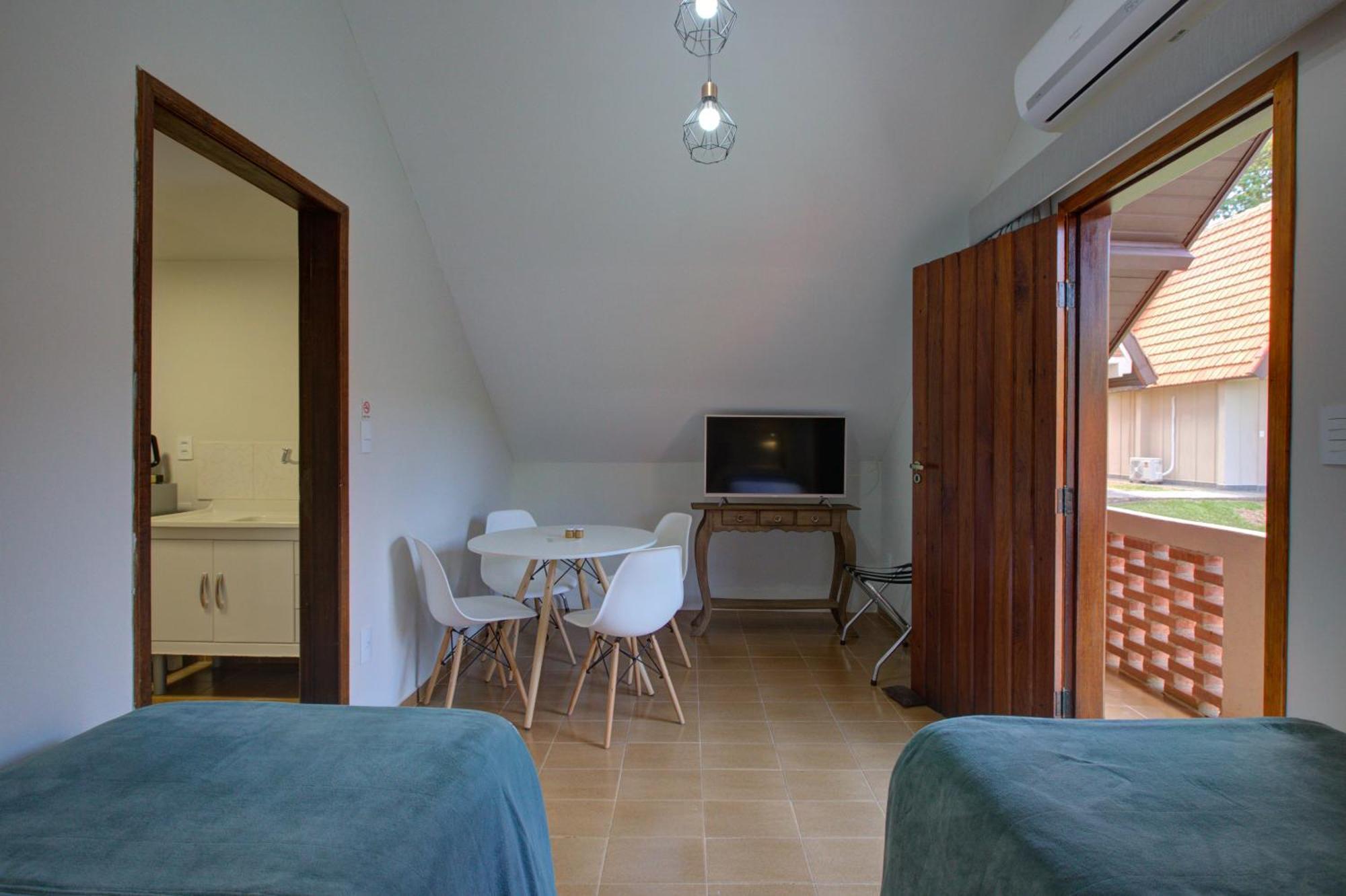Filimahalo Hotel Serra Negra  Extérieur photo