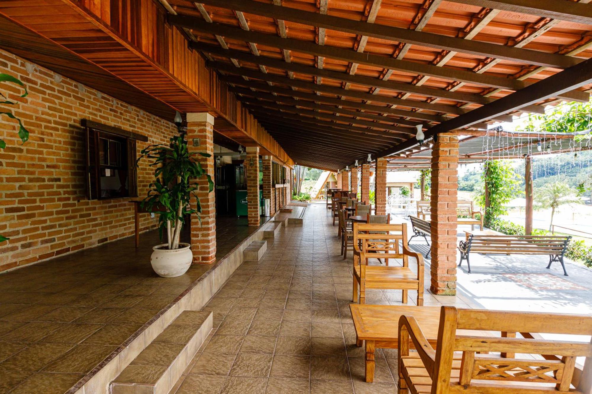 Filimahalo Hotel Serra Negra  Extérieur photo